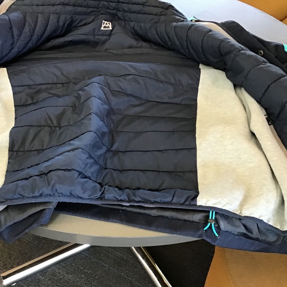 Host Pick-NWT Avalanche Navy Blue 3IN 1 Puffer Winter Jacket in Size 2XL - Picture 5 of 10